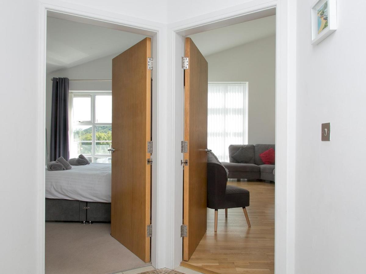 Pass The Keys 2 Bed Sea View Apartment With Balcony Parking Benllech Exterior foto